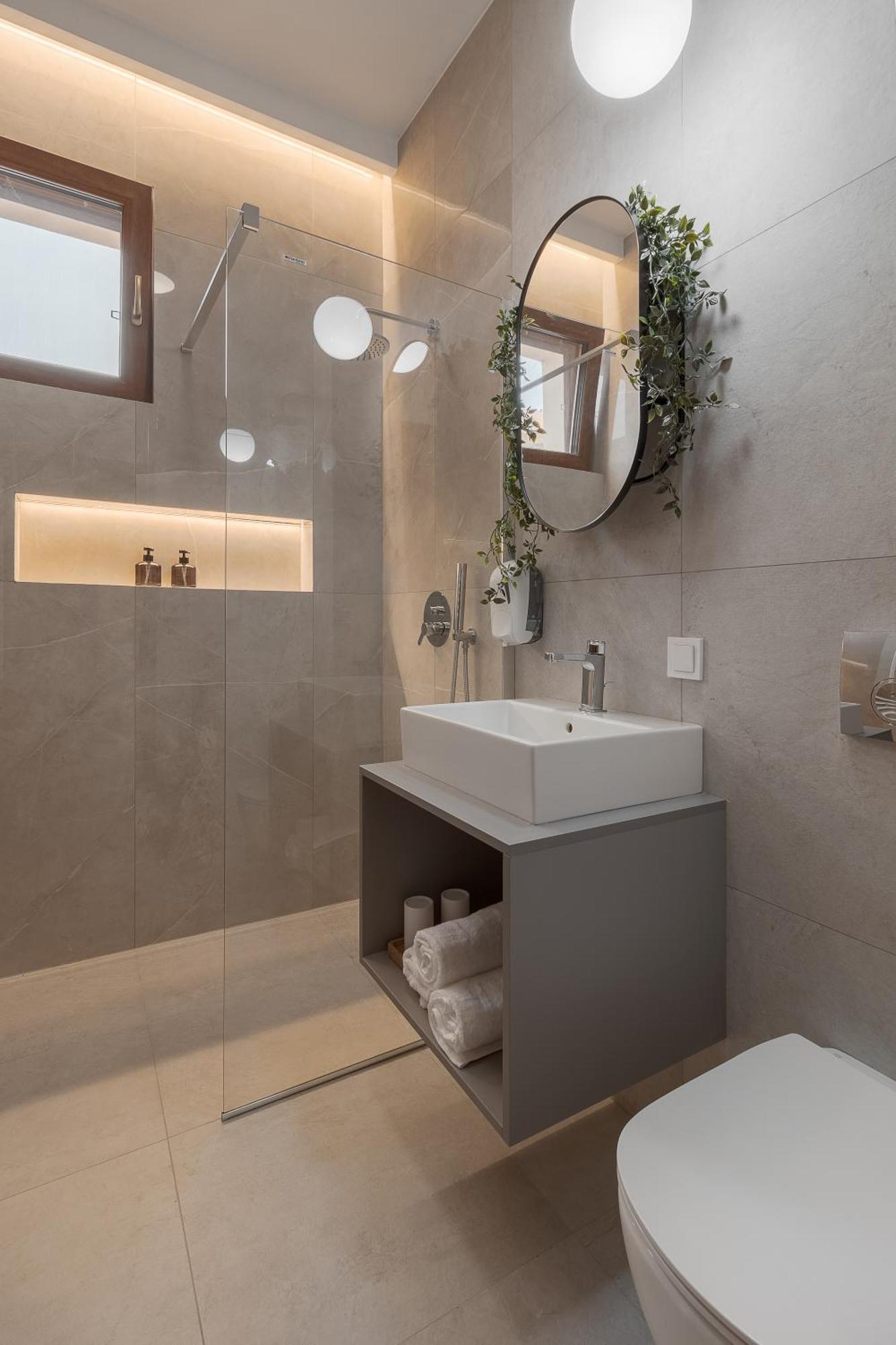 Oasis Rooms Oradea Eksteriør billede